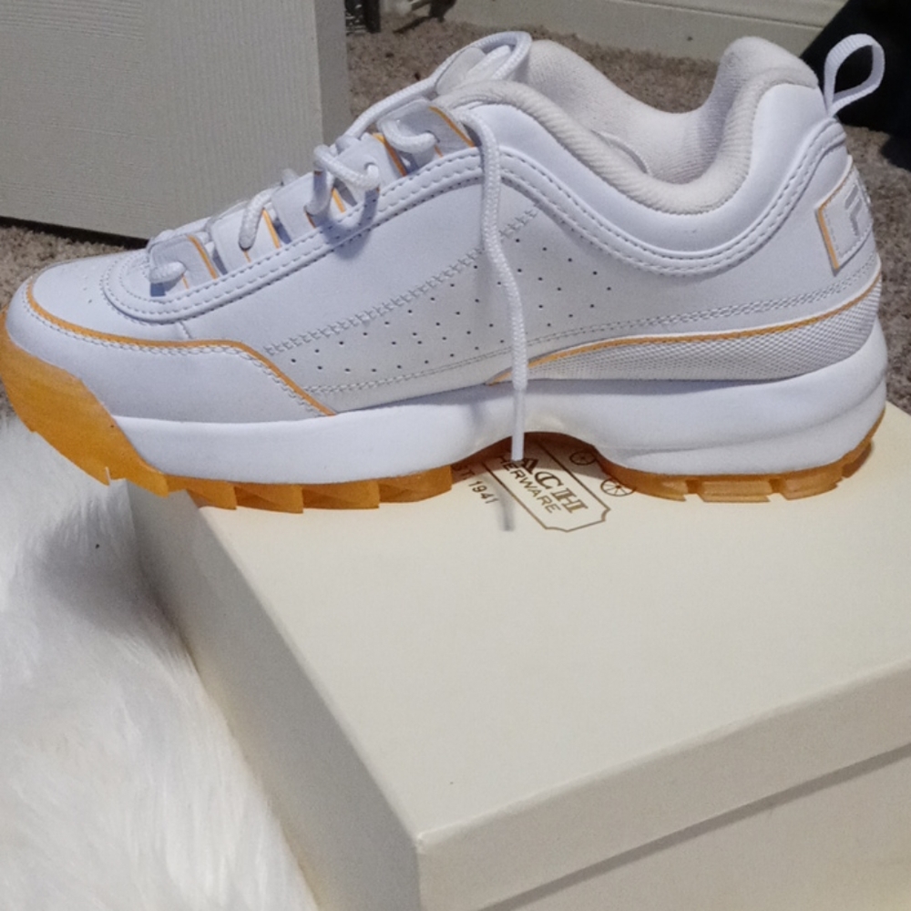 Shoes - Picture 10 of 16